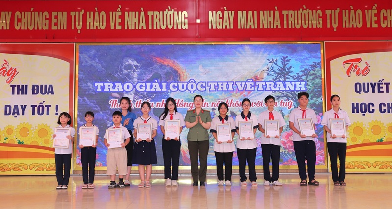 Đoàn TNCS Hồ Chí Minh phường Hồng An: Ra mắt mô hình “Chi đoàn không ma túy”